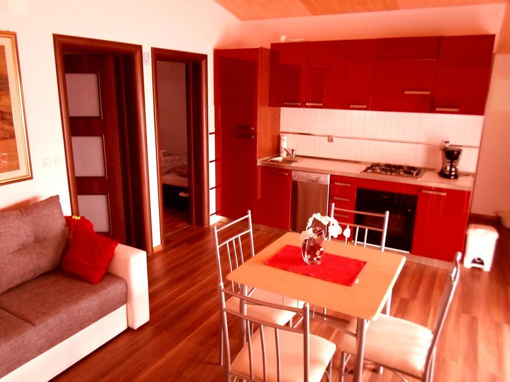 Apartments Annie Rogoznica  Habitación foto